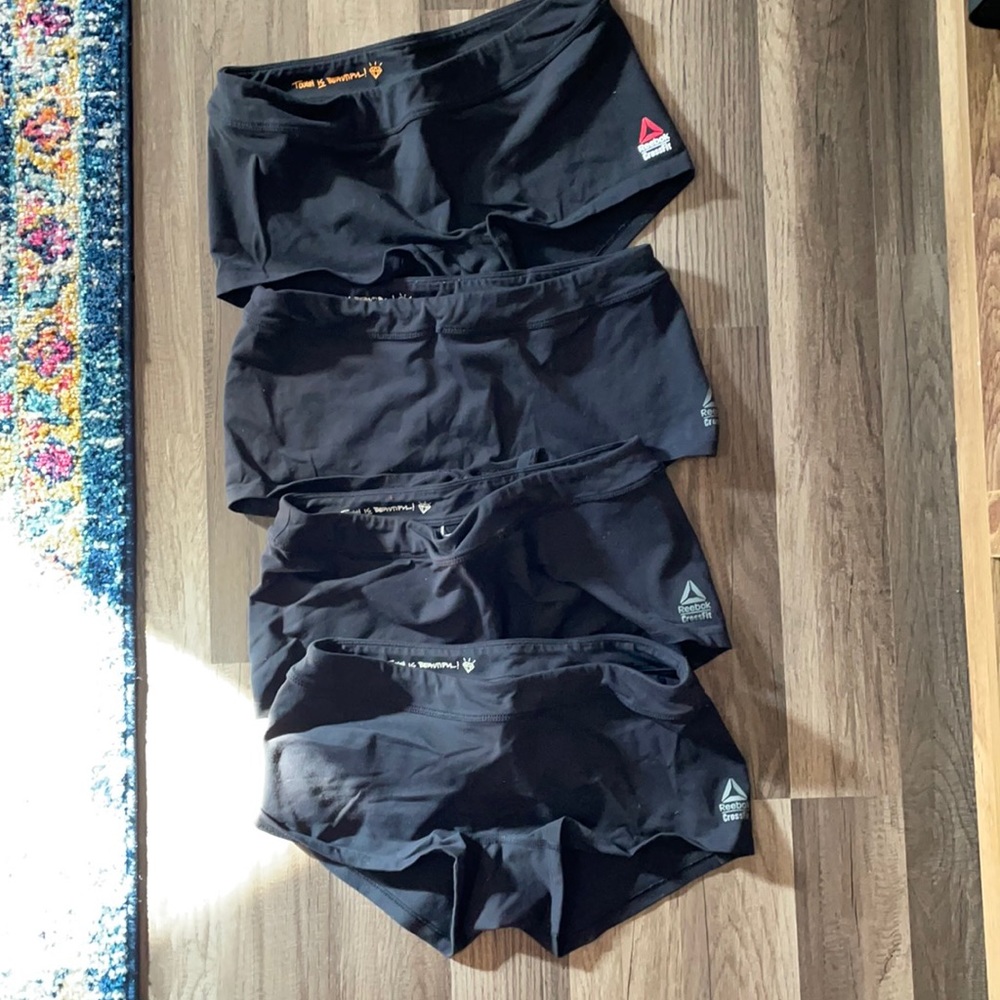 REEBOK BUNDLE • 4 PAIRS OF CHASE SHORTIES